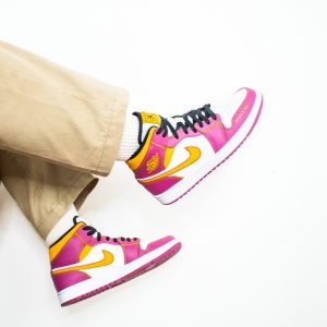 Sneakers
